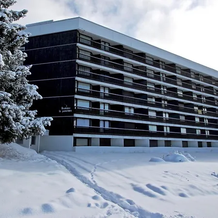 Apartment Au Pied Des Pistes, Balcon Sud-est, Proche Commerces - Fr-1-549-61 Chamrousse